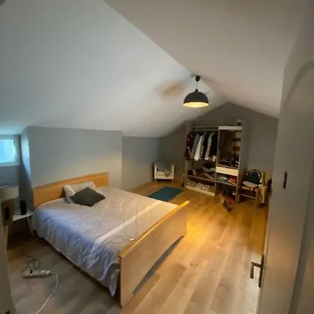 Maison Au Pied Du Chateau